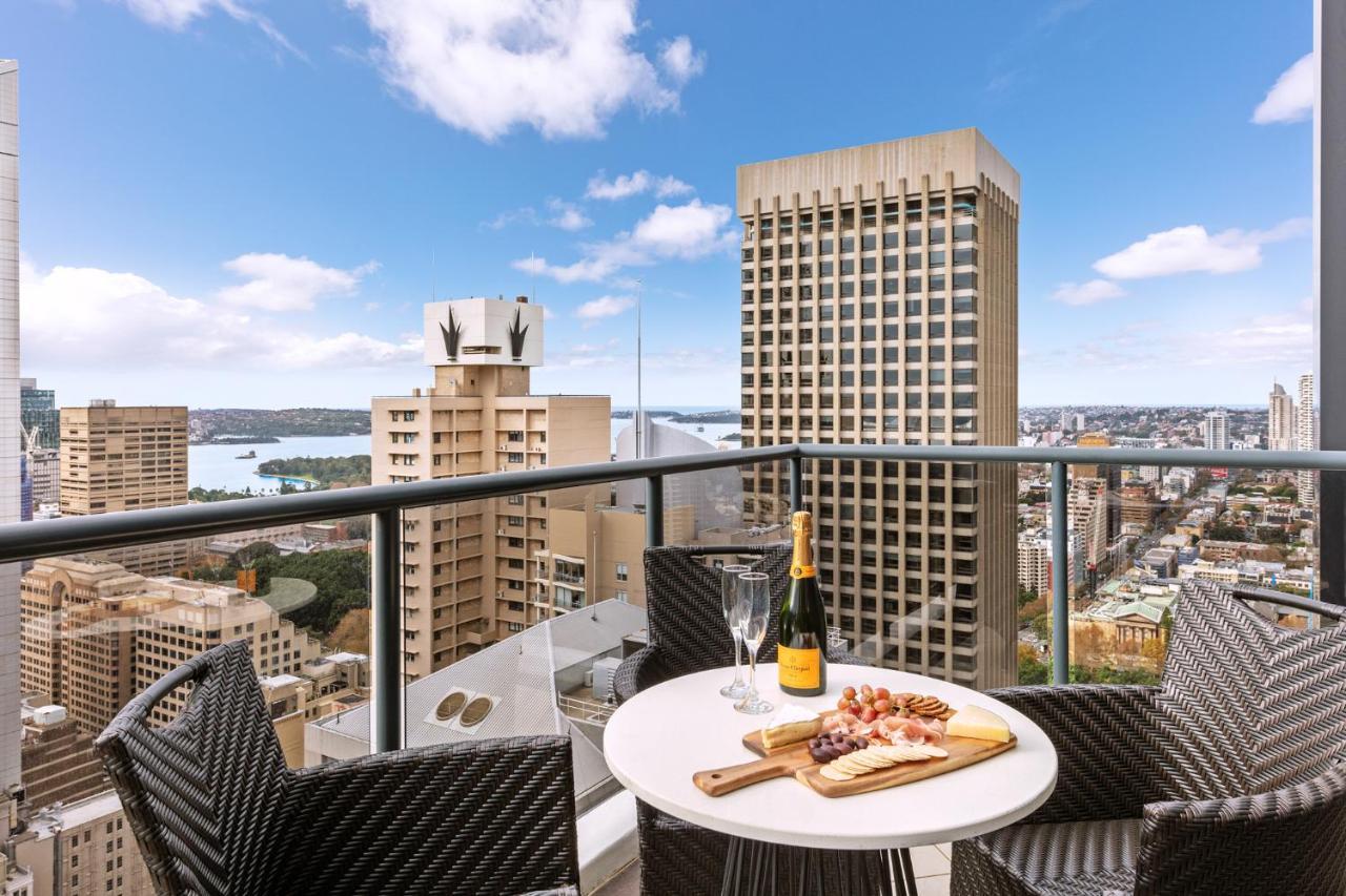 Meriton Suites Pitt Street, Sydney Exterior photo The view from the balcony of a typical apartment