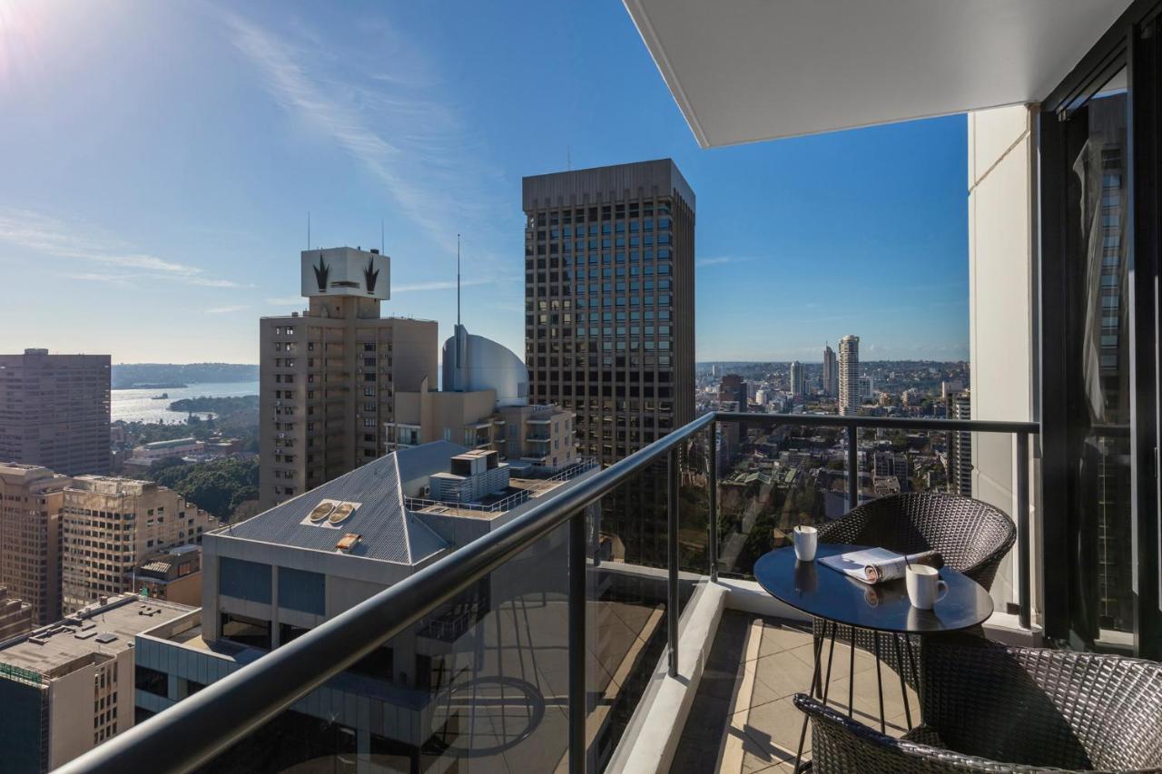 Meriton Suites Pitt Street, Sydney Exterior photo View from a balcony